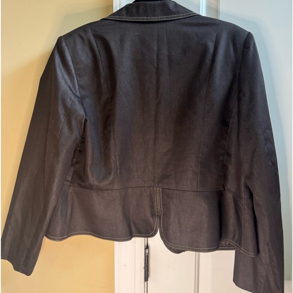 Women’s Brown Suit - Picture 4 of 7